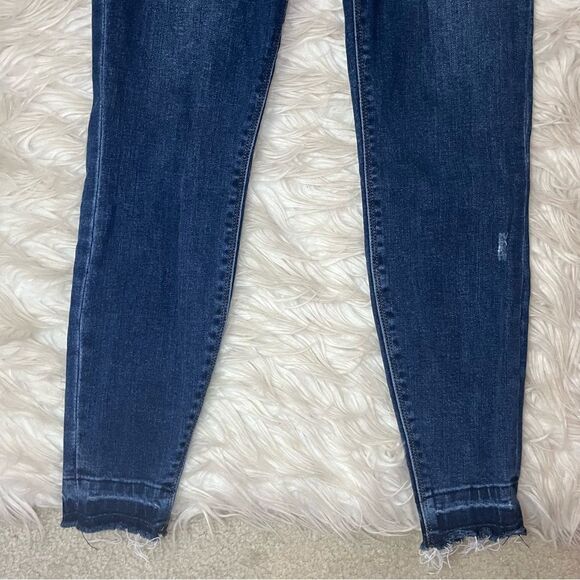 Spanx Distressed Denim Leggings with frayed hem - Picture 10 of 12